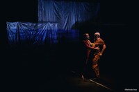 演劇「オン・ザ・エッジ」ビジュアル