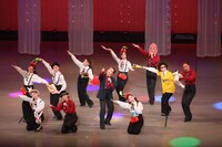 OSK日本歌劇団 OG公演「Forever Dream」より。©松竹