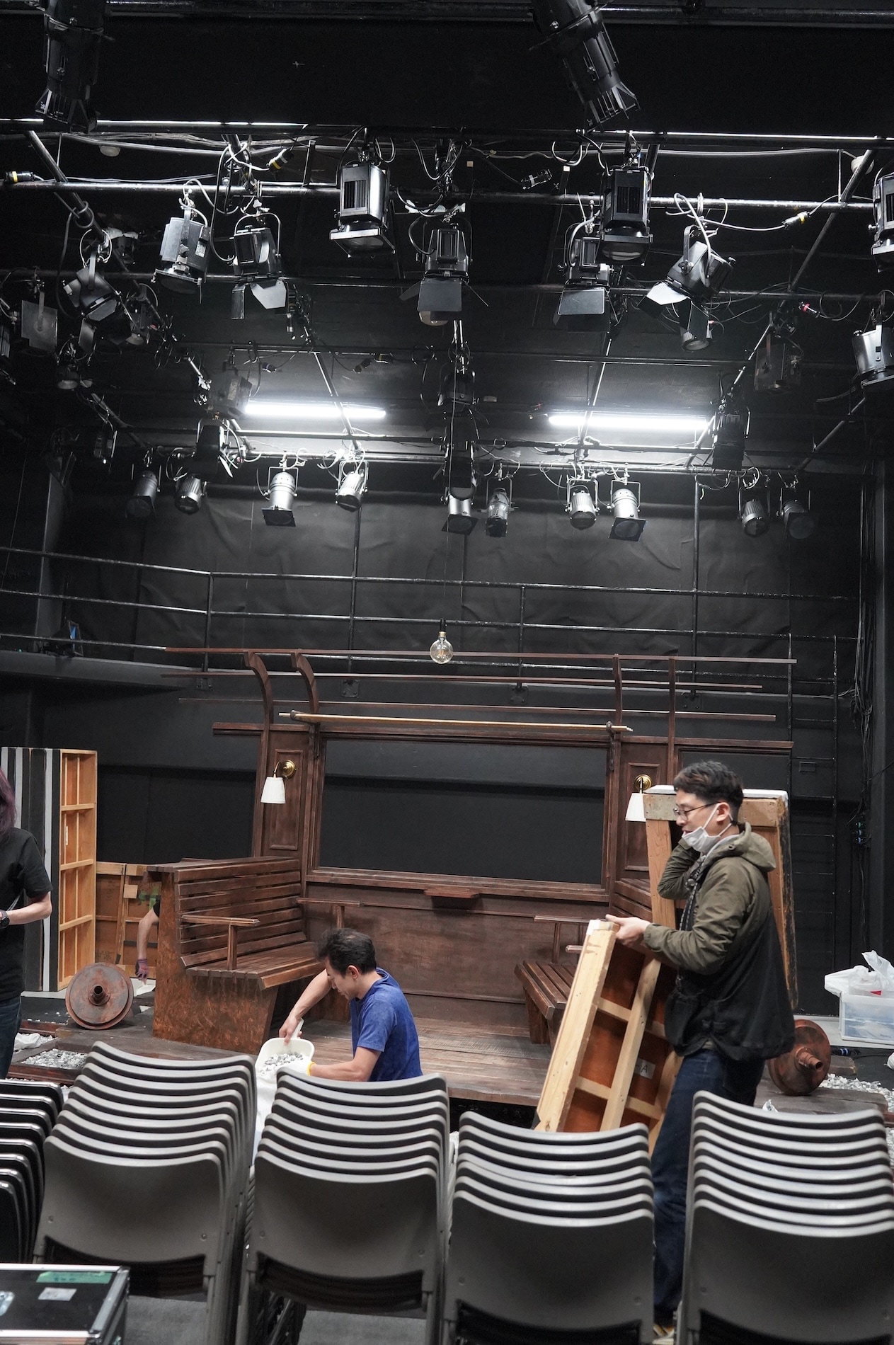 2024年5月15日、こまばアゴラ劇場の最終公演終演後の劇場内の様子。