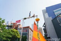 「TACT FESTIVAL 2025」より、Circus unARTiq「Happily Ever After」の様子。