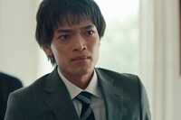 金曜ドラマ「イグナイト -法の無法者-」第4話より、原嘉孝演じる牧田一也。ⒸTBS