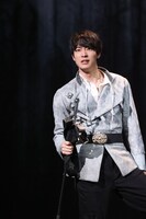 彩の国シェイクスピア・シリーズ2nd Vol.2「マクベス」より。（撮影：宮川舞子）