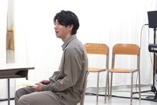 「Play a Life 10周年記念公演」稽古場の様子より、矢崎広。