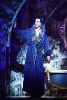 ミュージカル「ダンス オブ ヴァンパイア」ゲネプロより、ジュリアン。