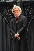 ミュージカル「ダンス オブ ヴァンパイア」初日記念会見より、石川禅。