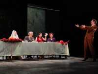 パルコ・プロデュース 2025「星の降る時」プレスコールより。（撮影：細野晋司）