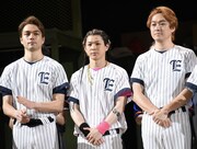 加藤良輔（前列中央）