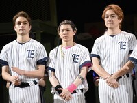 加藤良輔（前列中央）