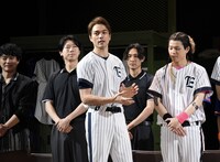 玲央バルトナー（前列中央）