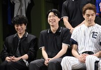 本間健太（前列中央）