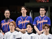 近藤頌利（後列中央）