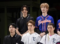 大平祐輝（後列左）