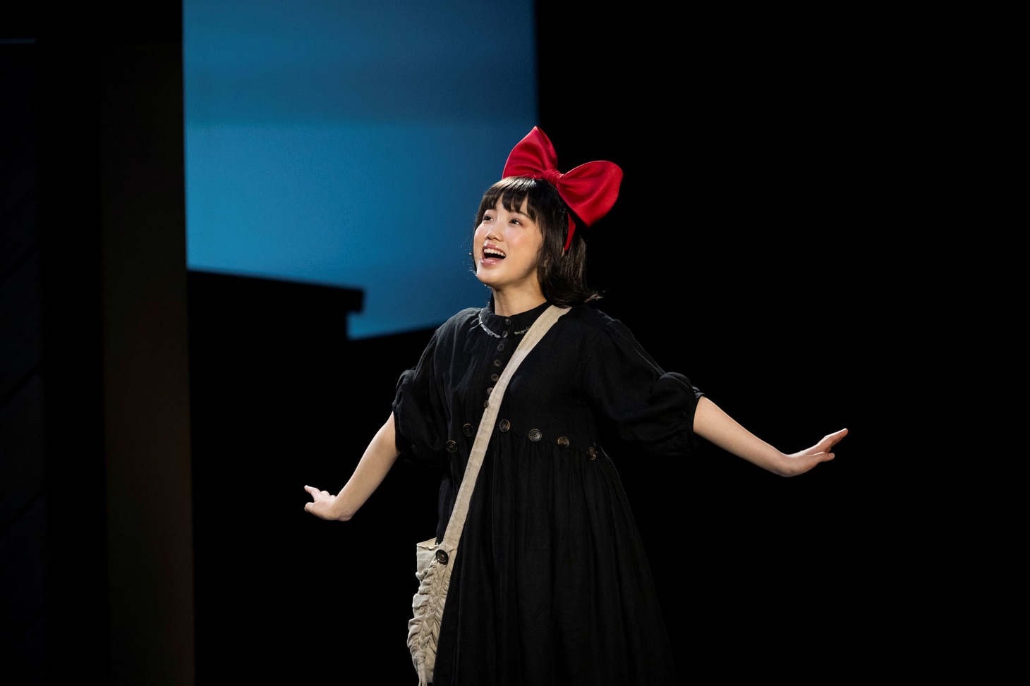 ミュージカル「魔女の宅急便」マカオ公演より。