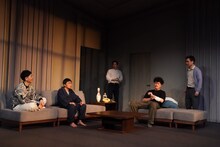 イキウメ 2025年新作公演「ずれる」より。（撮影：田中亜紀）