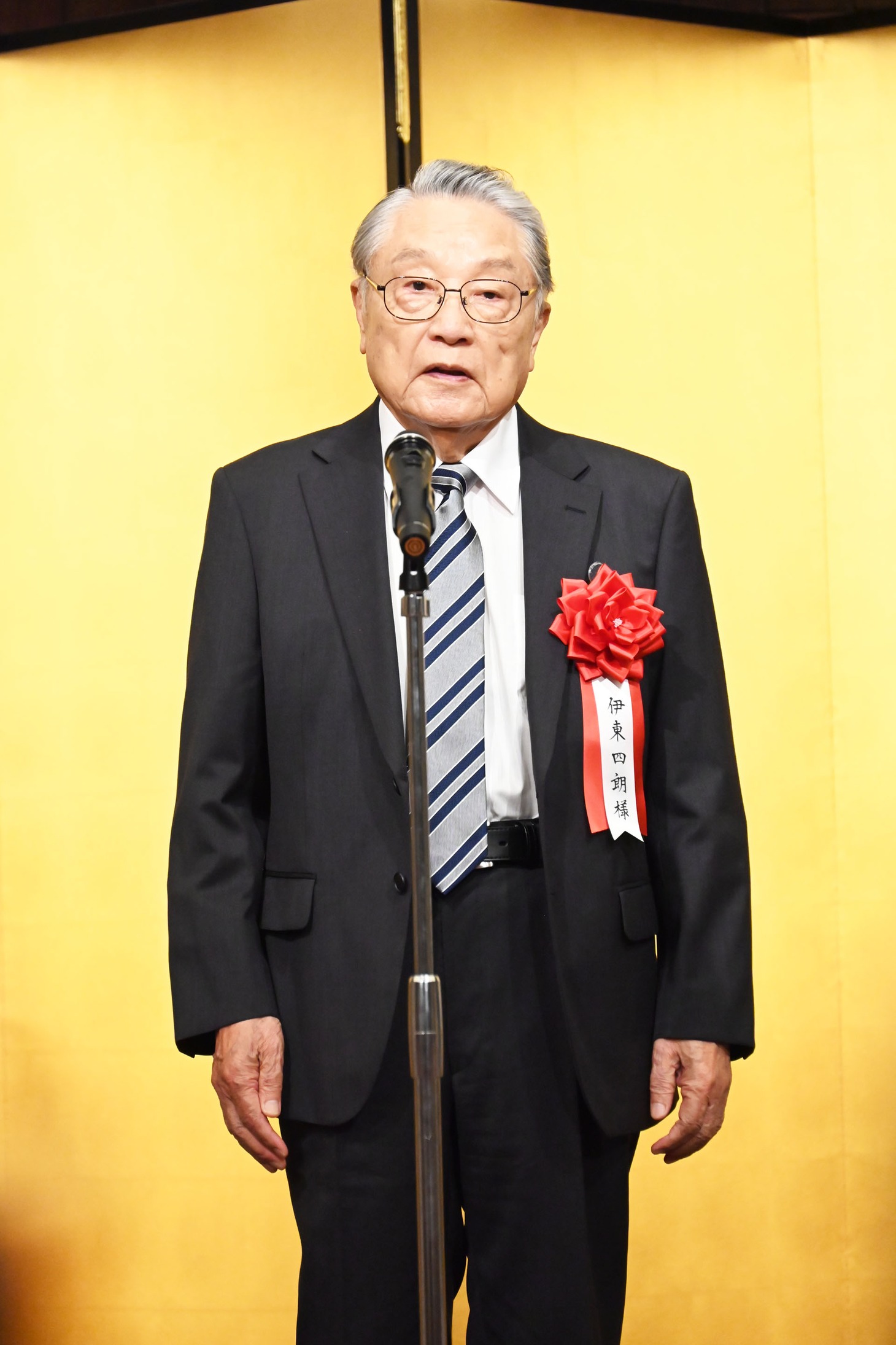 伊東四朗