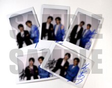 「タイムシークレット×和田雅成＆梅津瑞樹 オリジナルグッズが当たる！もらえる！キャンペーン」にて、抽選でプレゼントされるサイン入りチェキ。