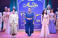 劇団四季 ディズニーミュージカル「アラジン」特別カーテンコールの様子。©Disney