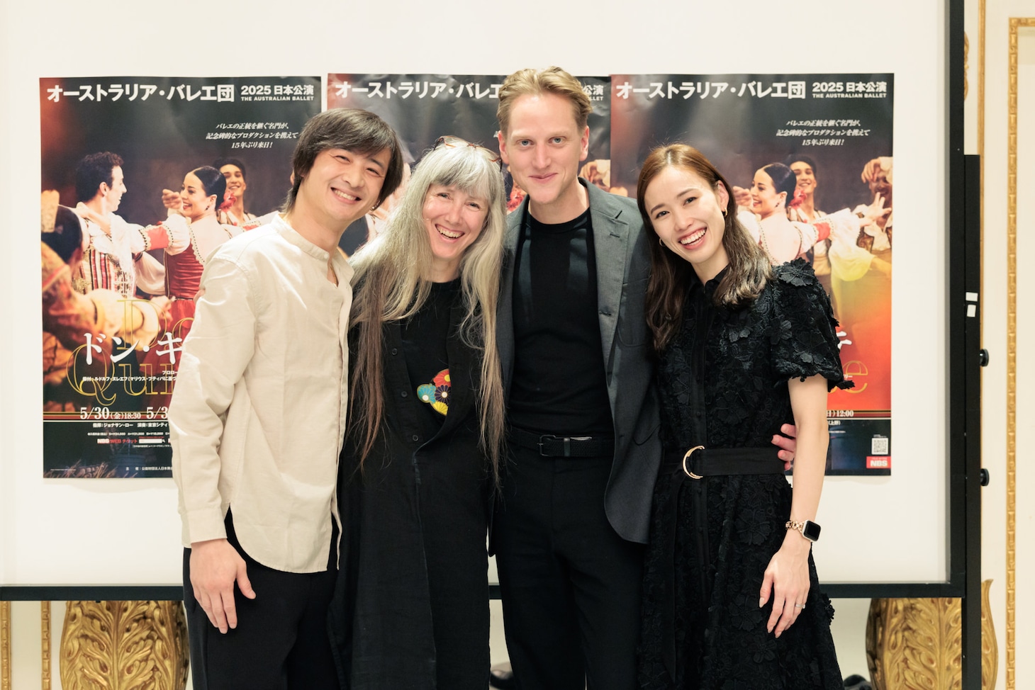 オーストラリア・バレエ団 2025年日本公演「ドン・キホーテ」公開リハーサルより。左からチェンウ・グオ、シルヴィ・ギエム、デヴィッド・ホールバーグ、近藤亜香。