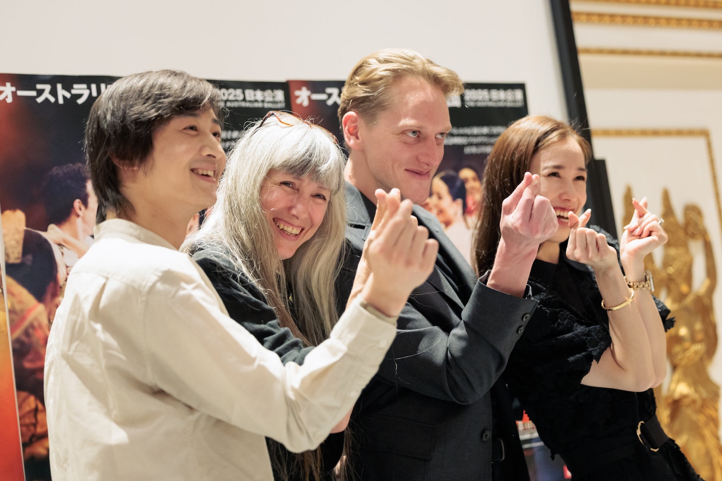 オーストラリア・バレエ団 2025年日本公演「ドン・キホーテ」公開リハーサルより。左からチェンウ・グオ、シルヴィ・ギエム、デヴィッド・ホールバーグ、近藤亜香。