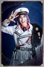 橋本真一扮するムル。