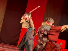 赤澤遼太郎28歳記念公演 舞台「Fight with Tomato」より。