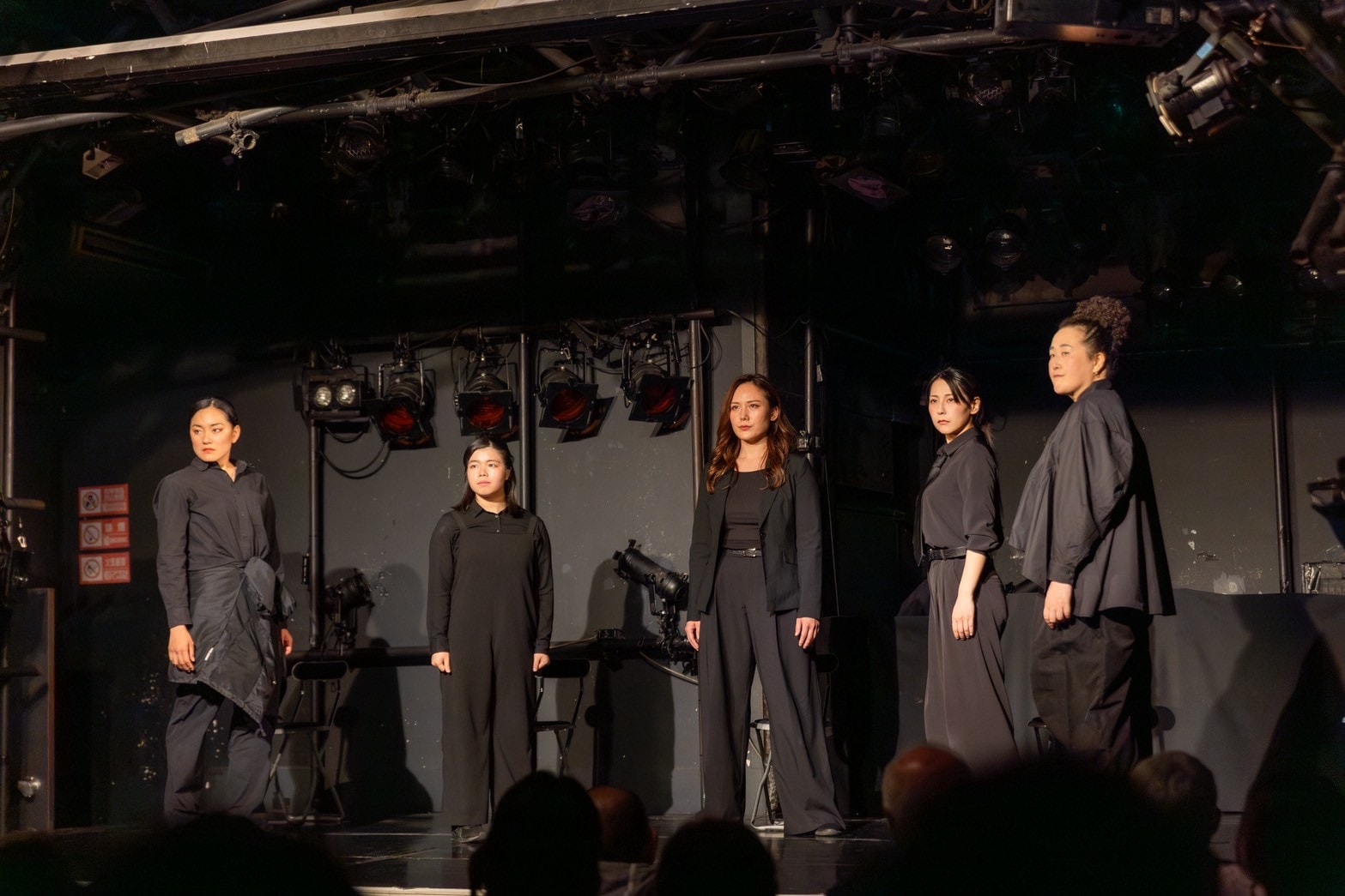 ヘンリー四世」を5人の女優が立ち上げる、イエローヘルメッツ番外公演