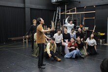 兵庫県立ピッコロ劇団 第82回公演「新天地へ～ある移民の物語～」稽古場より。