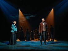 兵庫県立ピッコロ劇団 第82回公演「新天地へ～ある移民の物語～」より。（撮影：堀川高志 / kutowans studio）