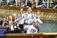 「六月博多座大歌舞伎」に向けた「船乗り込み」行事より、中村勘九郎。