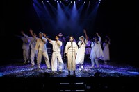 舞台「地獄の控室」より。