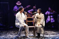 舞台「地獄の控室」より。