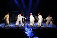 舞台「地獄の控室」より。