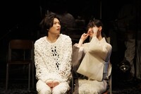 舞台「地獄の控室」より。