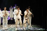 舞台「地獄の控室」より。