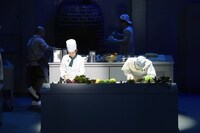 新橋演舞場シリーズ第11回公演 東京喜劇 熱海五郎一座「黄昏のリストランテ ～復讐はラストオーダーのあとで～」より。