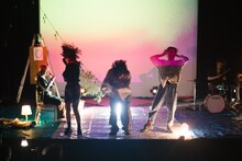 バストリオ「セザンヌによろしく！」より。（撮影：コムラマイ）