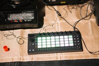 バストリオ「セザンヌによろしく！」より。（撮影：コムラマイ）