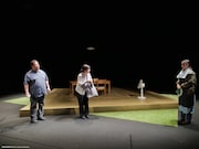 劇団普通「秘密」より。(撮影:福島健太)