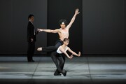 東京バレエ団「M」より。(Photo by Kiyonori Hasegawa)
