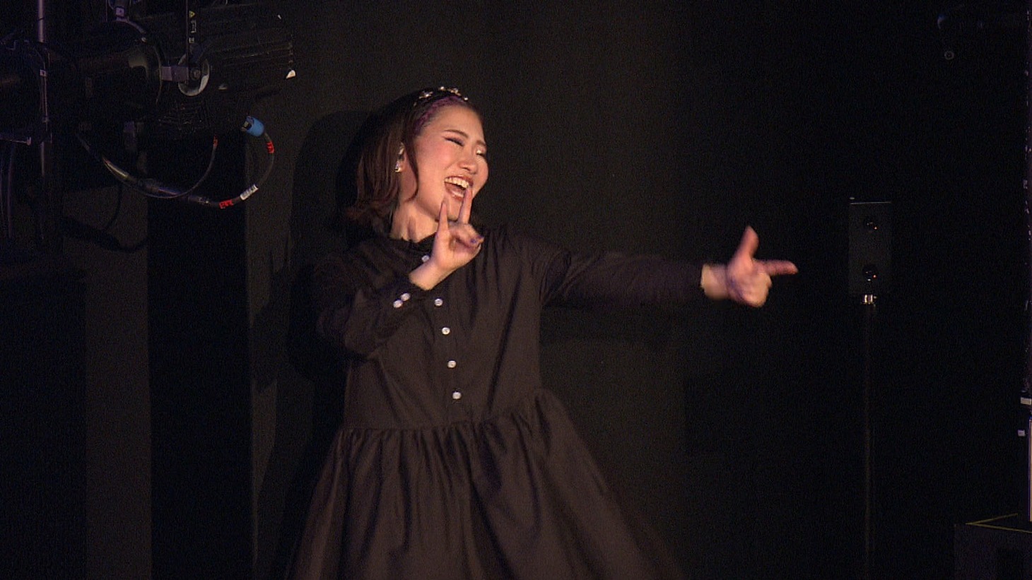 NHK Eテレ「ハートネットTV #ろうなん 6月号 手話で楽しむエンタメ」より。（写真提供：NHK）