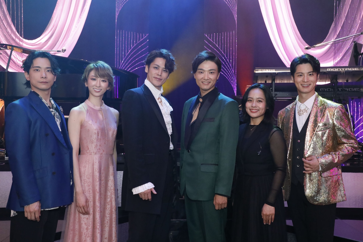 「芳雄のミューFes.」より、左から小林唯、凪七瑠海、宮野真守、井上芳雄、清水美依紗、田代万里生。