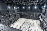 キャットウォークから見た舞台の様子。