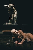 大駱駝艦 壺中天 舞踏公演 田村一行「うず 螺旋とリズム」より。（撮影：腰山大雅）