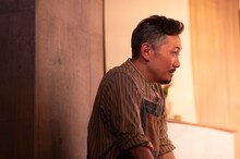 シアターランポン本公演 vol.3「R.U.R.」より。（撮影：ホンダアヤノ）