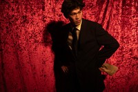 シアターランポン本公演 vol.3「R.U.R.」より。（撮影：ホンダアヤノ）