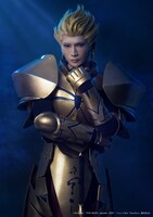 丘山晴己扮するアーチャー。