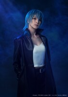 小林由佳扮するナタリア・カミンスキー。