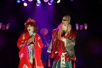 花組ヌーベル ミュージカル「平家蟹」浦組より。（撮影：古元道広）