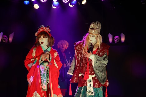 花組ヌーベル ミュージカル「平家蟹」浦組より。（撮影：古元道広）