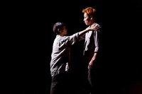 サファリ・P 第11回公演「悪童日記」より。（撮影：松本成弘）